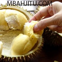 4 Arti Mimpi Makan Durian