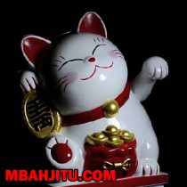 Sejarah Maneki Neko, Patung Kucing Jimat Keberuntungan