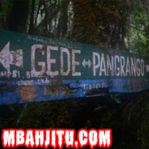 Kisah Misteri Gunung Gede Pangrango